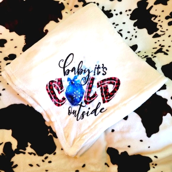 Baby Its Cold Outside Christmas Throw Blanket - Picture 2 of 4